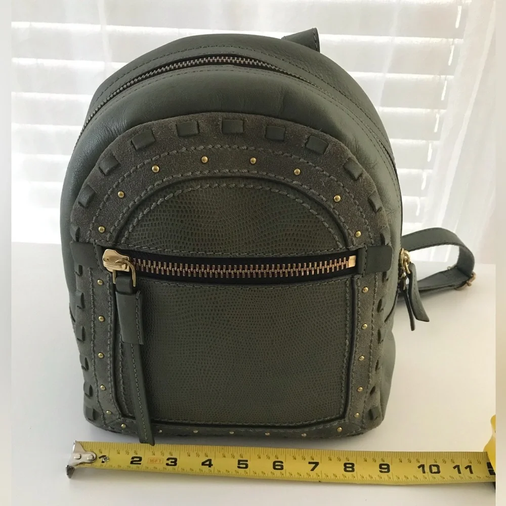 NEW!! FOSSIL COW HIDE Leather Backpack Purse Handbag Olive Green.